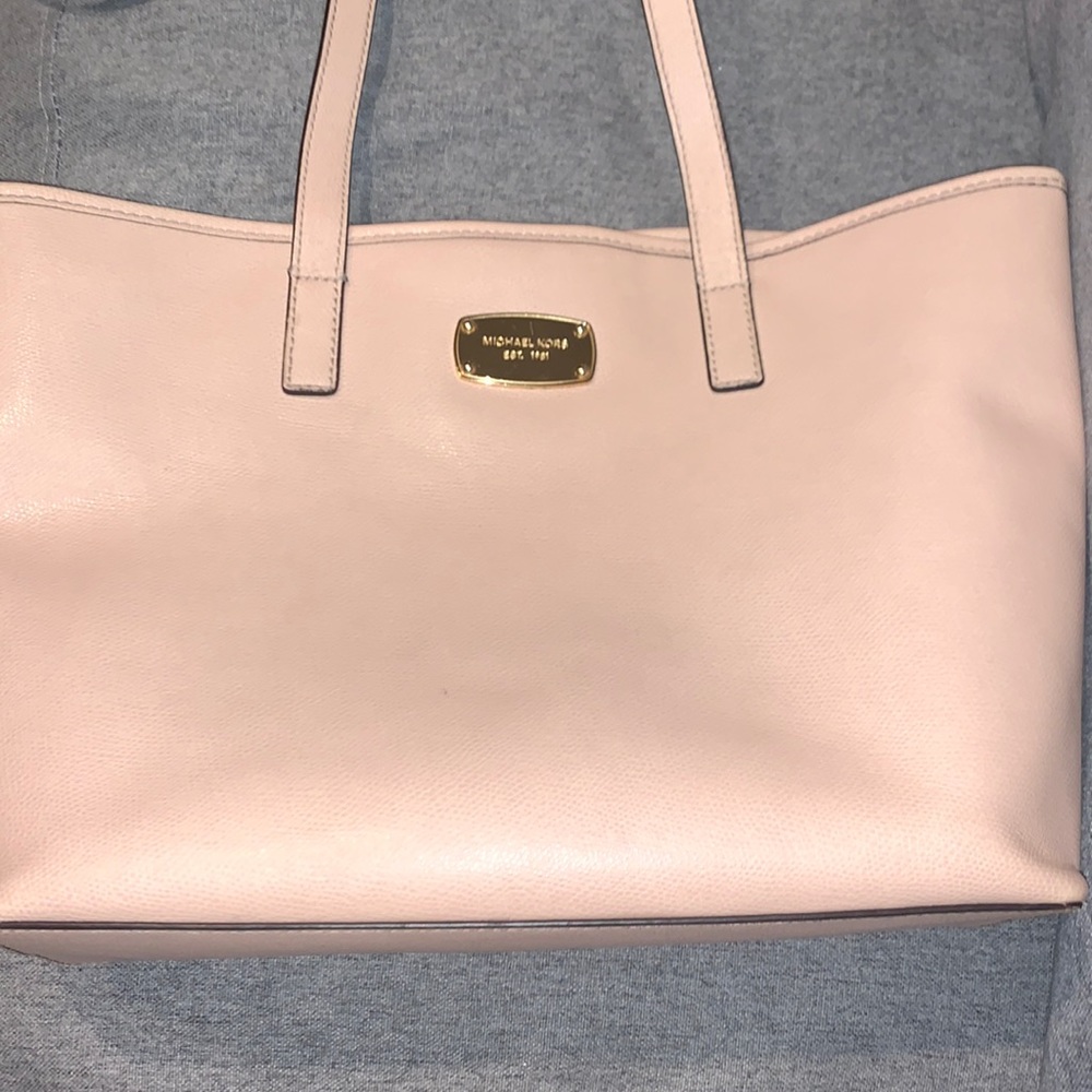 Cute pale pink Michael Kors bag